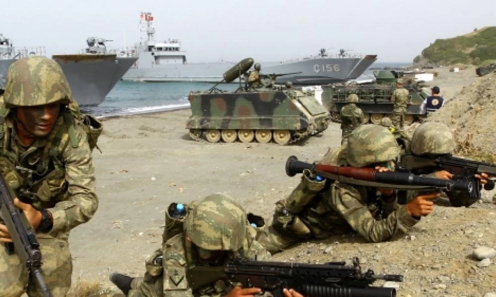 Οργανωμένη επιχείρηση από την Άγκυρα: "Πληρωμένα" διεθνή ΜΜΕ πιέζουν για αποστρατικοποίηση των νησιών